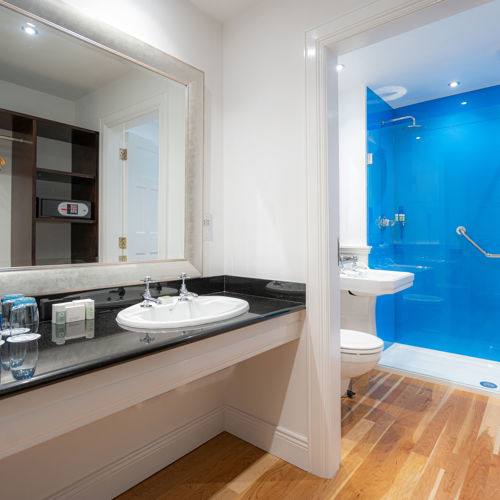 Executive Dble Bathroom